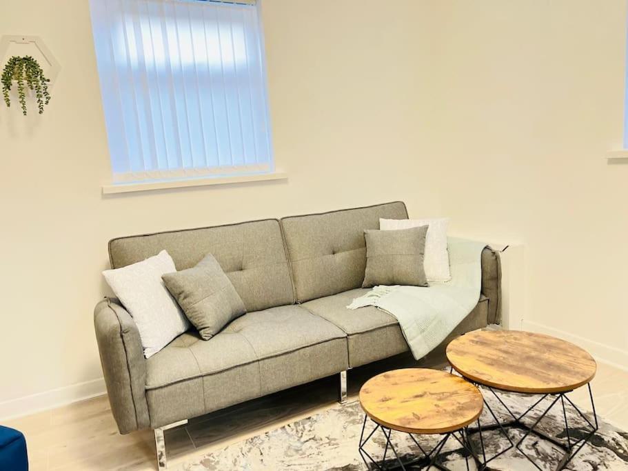 New Fully Furnished Cosy Home Balderton Экстерьер фото